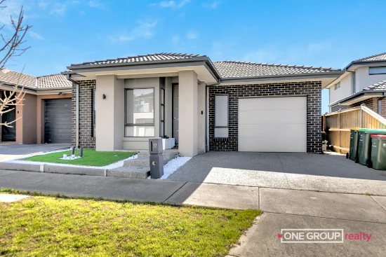 32 Feathertop Crescent, Donnybrook, Vic 3064