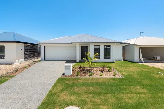 32 Flint Place, Park Ridge, Qld 4125