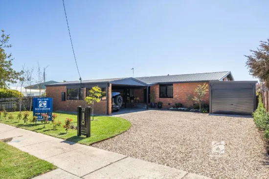 32 Fullarton Drive, Paynesville, Vic 3880