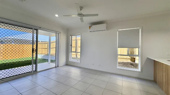 32 Hartnell Drive, Park Ridge, Qld 4125
