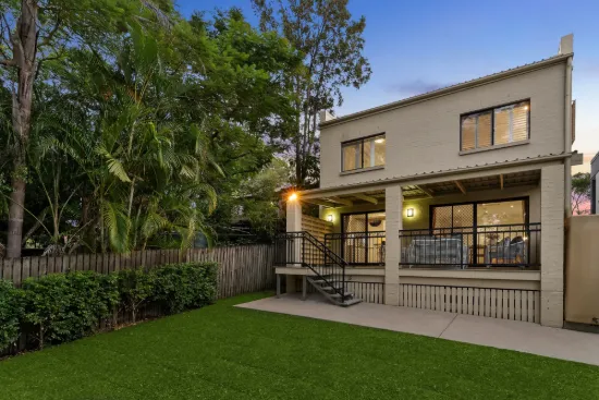 32 Hepworth Street, Chapel Hill, Qld 4069