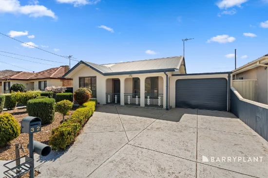 32 Highlands Road, Thomastown, Vic 3074