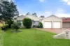 32 Honeyeater Crescent, Taylors Lakes, Vic 3038