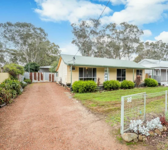 32 Jean Street, Longwood, Vic 3665