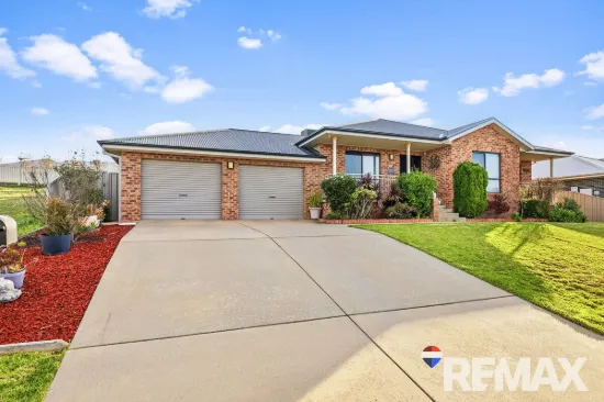 32 John Potts Drive, Junee, NSW 2663