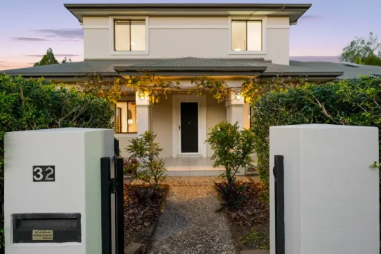 32 Jones Road, Carina Heights, Qld 4152