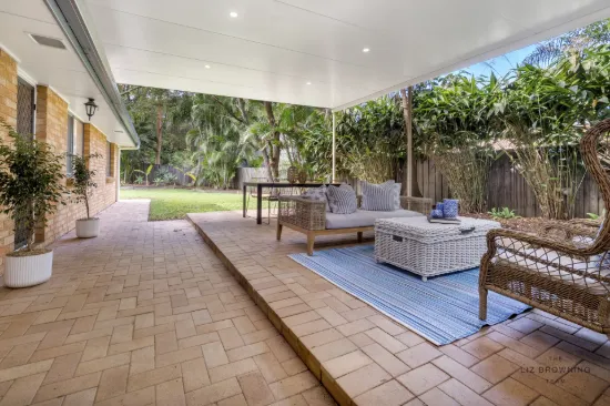32 Lant Street, Chapel Hill, Qld 4069