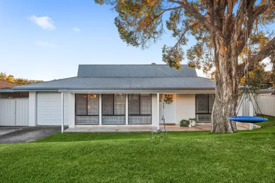 32 Lawrence Avenue, Mount Warrigal, NSW 2528
