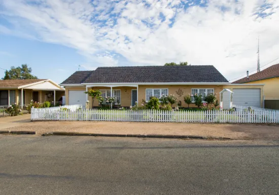 32 Lipson Avenue, Kadina, SA 5554