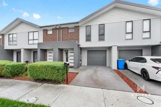 32 Mattamber Street, Clyde North, Vic 3978