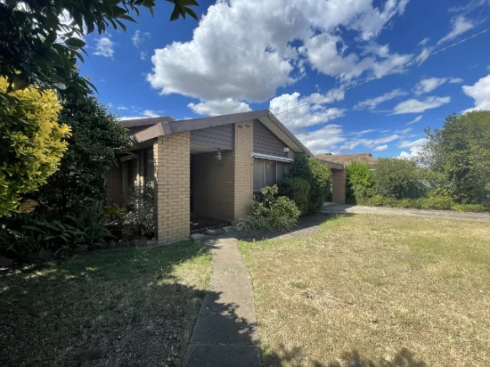 32 Monds Avenue, Benalla, Vic 3672 - For Rent
