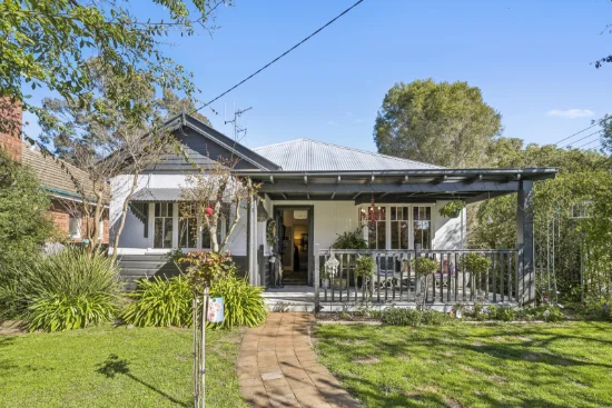 32 Morton Street, Queanbeyan, NSW 2620