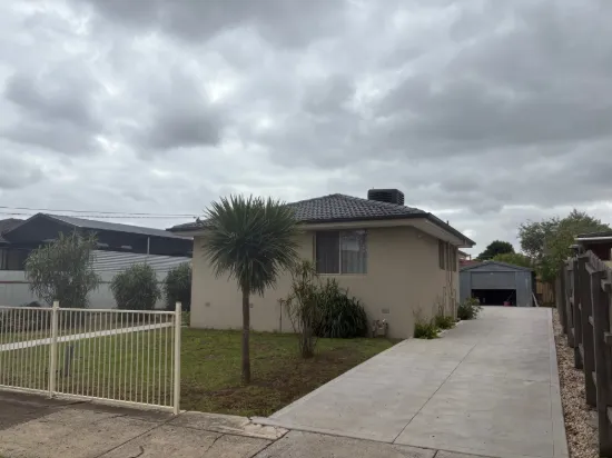 32 Norval Crescent, Coolaroo VIC 3048-Image
