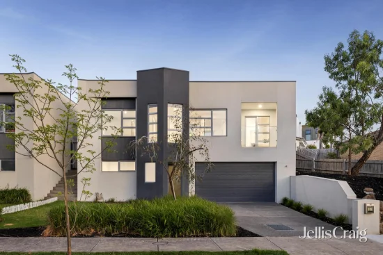 32 Octantis Street, Doncaster East, Vic 3109 - For Sale