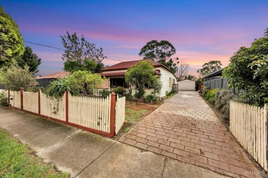 32 Oneills Road, Melton, Vic 3337