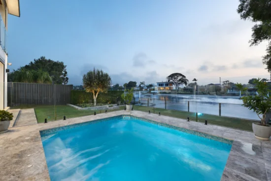 32 Parnki Parade, Palm Beach, Qld 4221