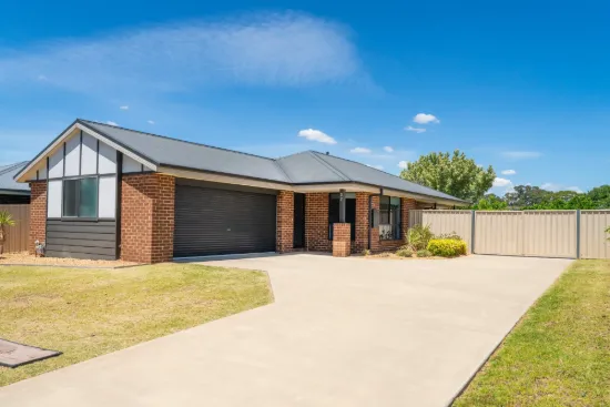 32 Pech Avenue, Jindera, NSW 2642