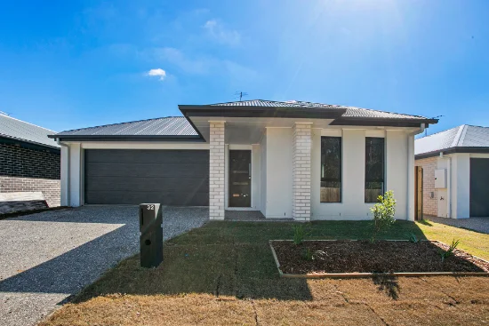 32 Radiant Circuit, Morayfield, Qld 4506 - For Rent