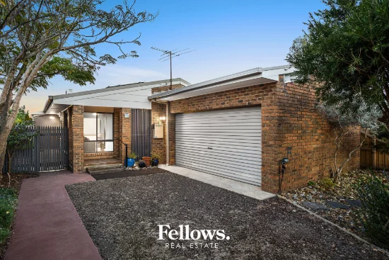 32 Railway Avenue, Beaconsfield, Vic 3807