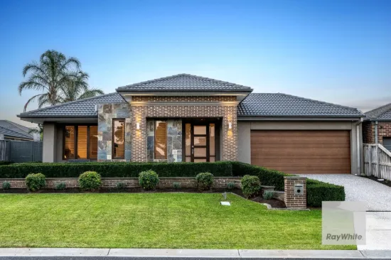 32 Redcliffe Terrace, Taylors Hill, Vic 3037