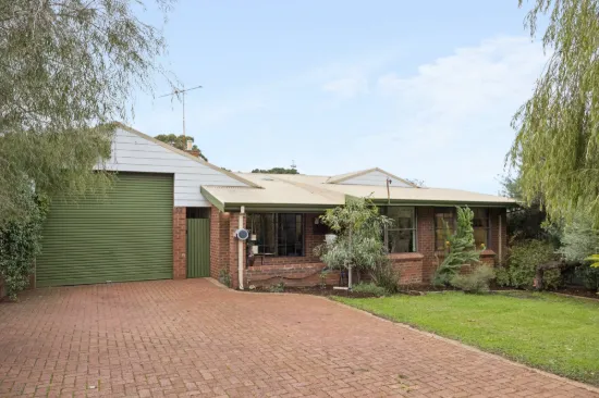 32 Redmond Road, Hamilton Hill, WA 6163