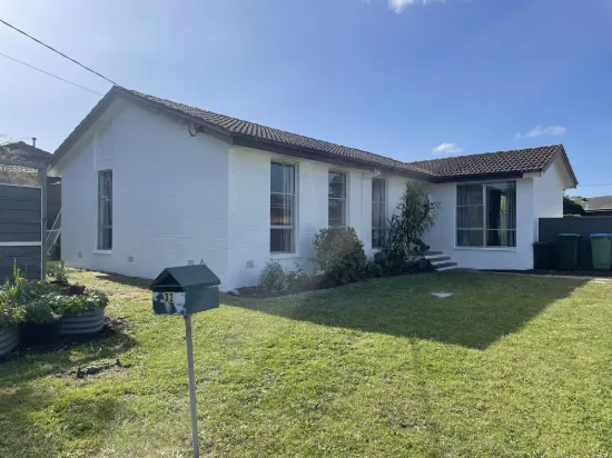 32 Reid Parade, Hastings, Vic 3915