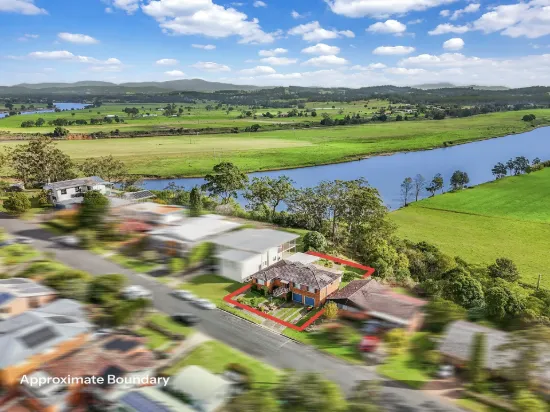 32 Ritchie Crescent, Taree, NSW 2430