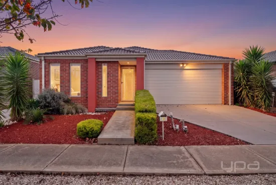 32 Robinson Drive, Weir Views, Vic 3338