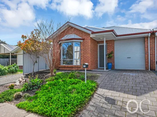 32 Sandy Lane, Hackham, SA 5163
