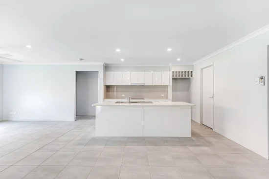 32 Silverwood Drive, Burnside QLD 4560-Image