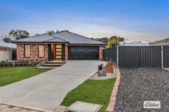 32 St Levans Place, Lavington, NSW 2641