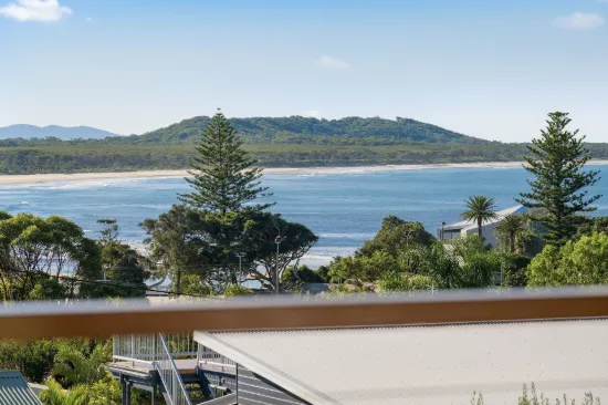 32 Stewart Street, Crescent Head, NSW 2440