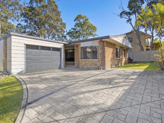 32 Sturt Street, Molendinar, Qld 4214
