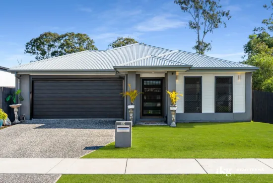 32 Sugar Maple Place, Park Ridge, Qld 4125