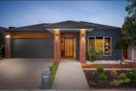 32 Surrey Grove, Point Cook, Vic 3030