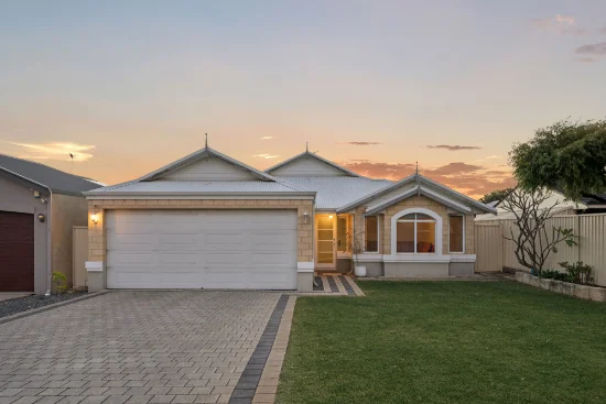 32 Turfan Way, Lake Coogee, WA 6166