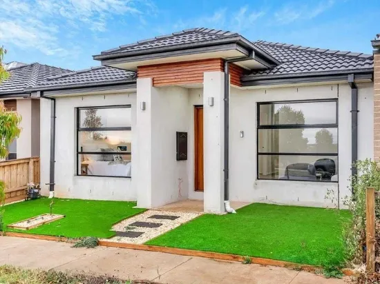 32 Viola Drive, Rockbank, Vic 3335