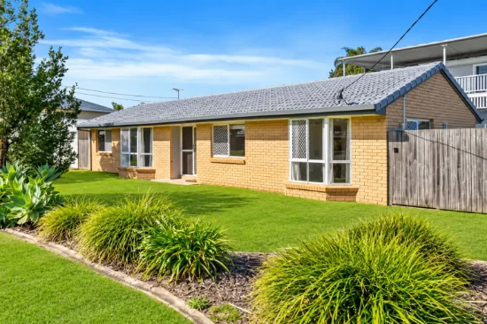 32 Wattle Street, Victoria Point, Qld 4165 - For Rent