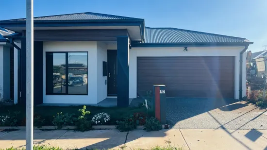 32 Yucamane Drive, Truganina, Vic 3029