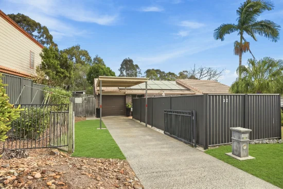 32 Zinnea Street, Elanora, Qld 4221
