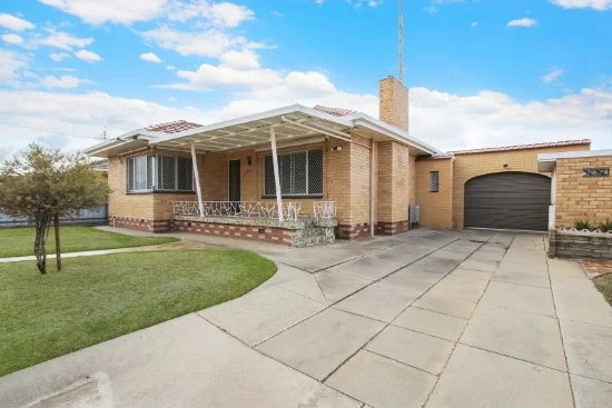 322 Darke Street, Lavington, NSW 2641