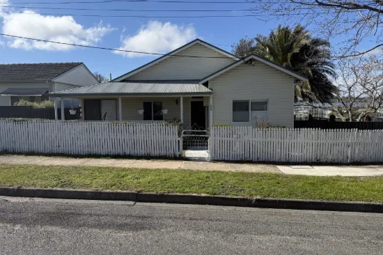 322 Peisley Street, Orange, NSW 2800