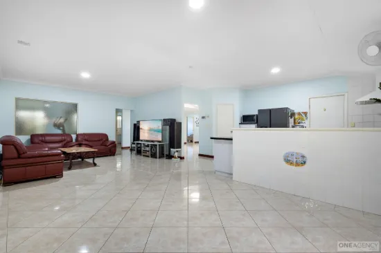 327 Kingsway, Landsdale, WA 6065-Image