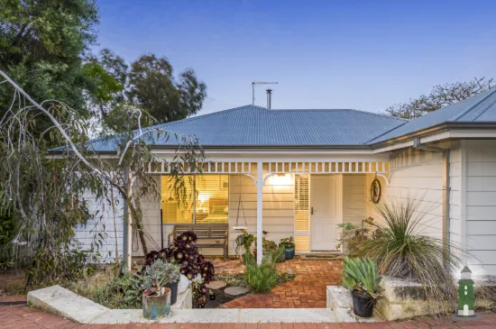 32A Samson Street, White Gum Valley, WA 6162