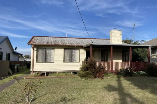 33 Alexander Avenue, Moe, Vic 3825