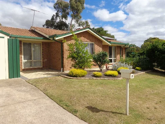 33 Allman Cres, Aberfoyle Park, SA 5159 - For Rent
