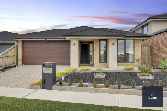 33 Angul Parade, Deanside, Vic 3336