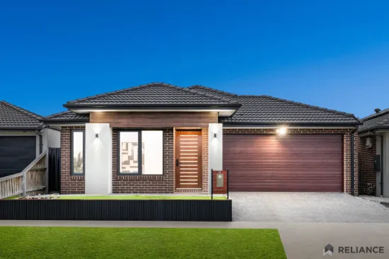 33 Apsley Drive, Mickleham, Vic 3064