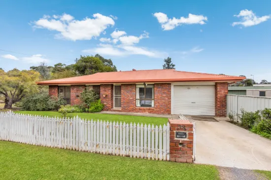 33 Arblaster Street, California Gully, Vic 3556