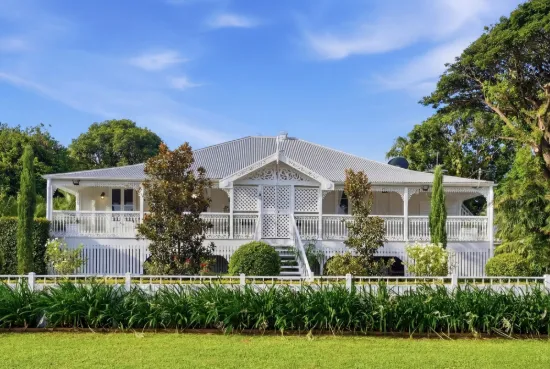 33 Armstrong Street, Hermit Park, Qld 4812